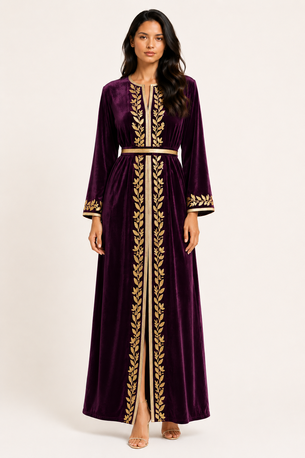 Faiza - Caftan en velours - brodure dorée
